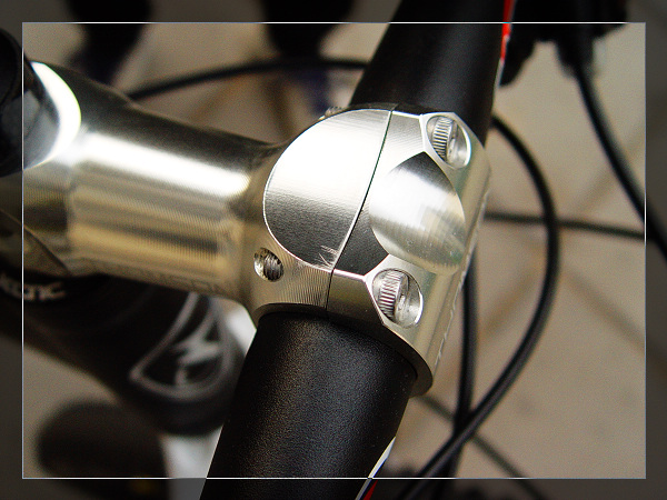 THOMSON X4 顶端刮蹭