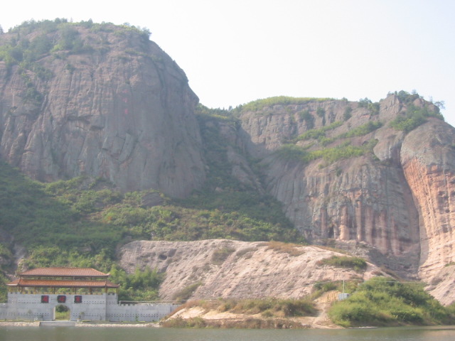 称之为‘石牛寨’