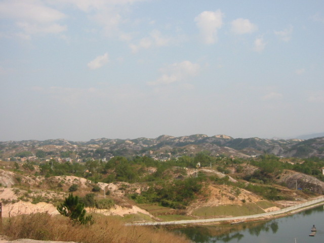 开辟为养老虎之地或许还真是两全之美