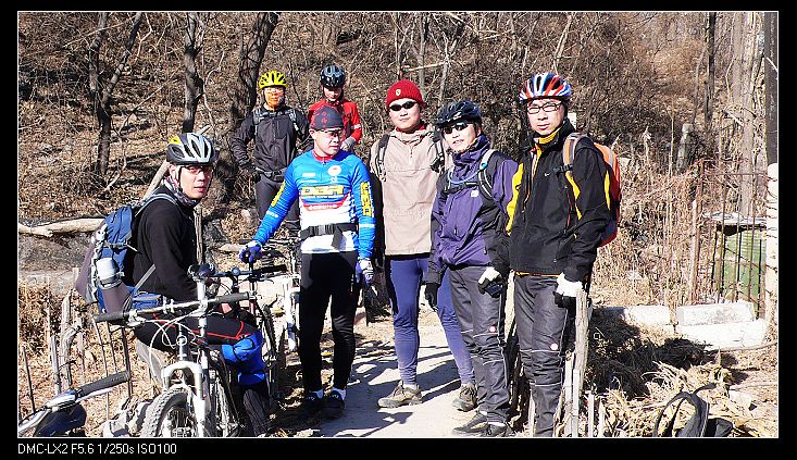 集体晒太阳+合影