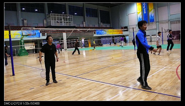 黄金搭档很投入噻