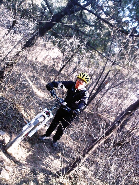 超人大喊，没路了，前面是墙，我们撤吧