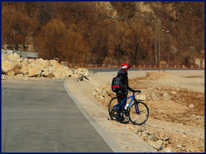 只好绕路走喽……