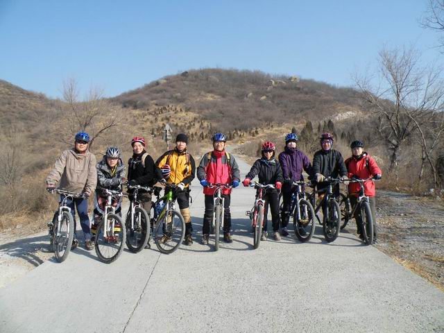 茶棚合影，不过缺了小T