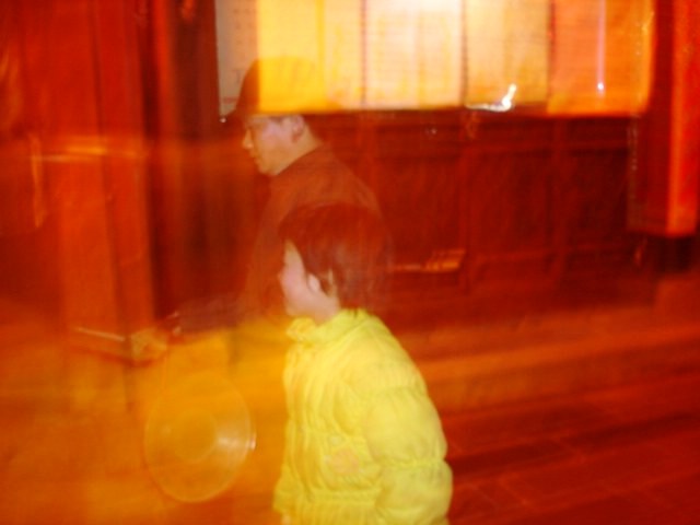 是你，带着更声走在空荡的街