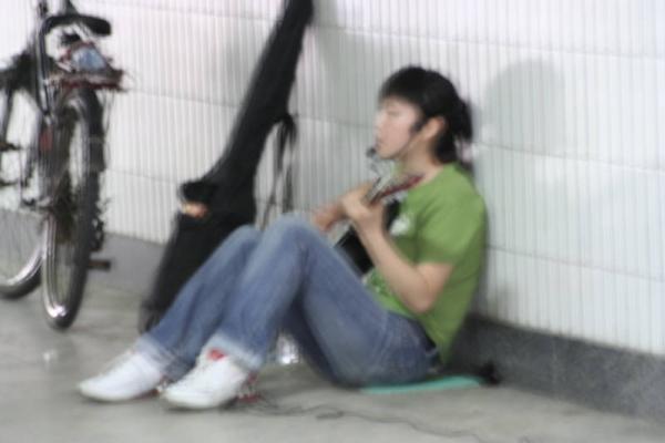 据说是07年的西单女孩 .jpg