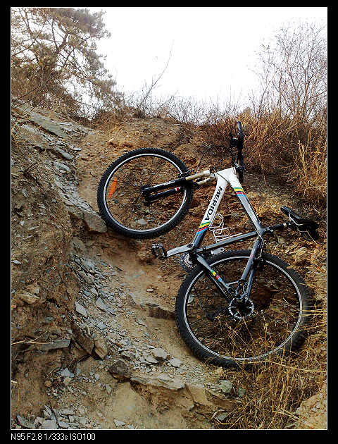 我们上高山......