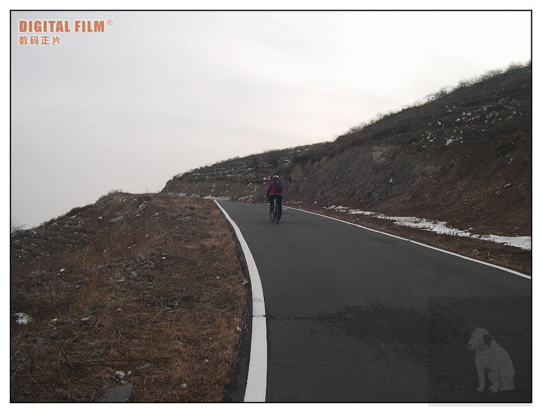 去往阳台山最后一道山梁