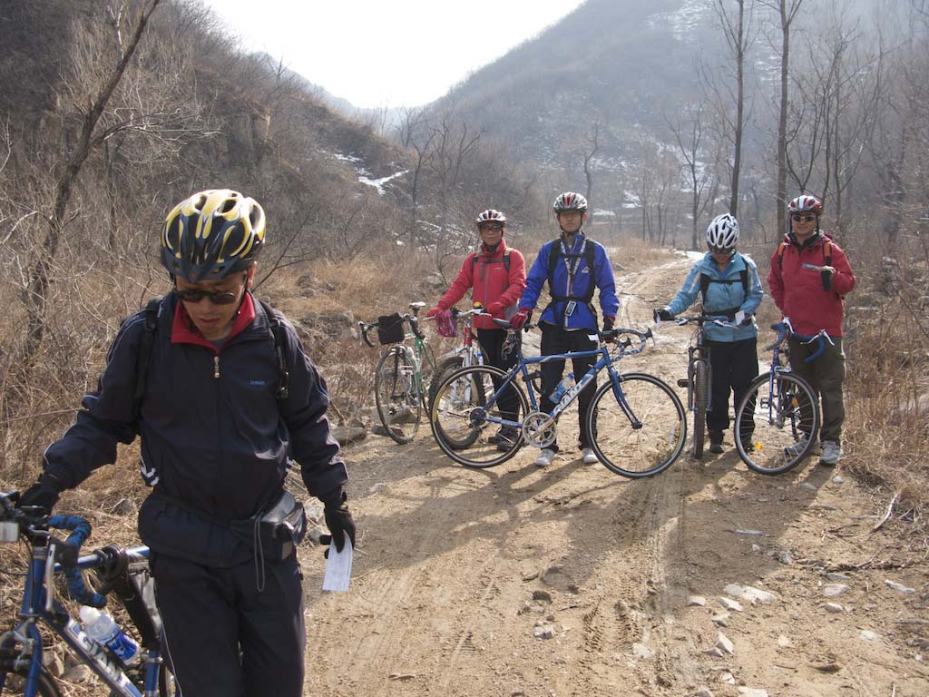 悬乎：我都是出去要求退票