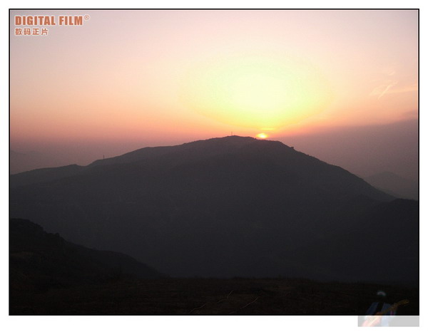 阳台山顶看日落