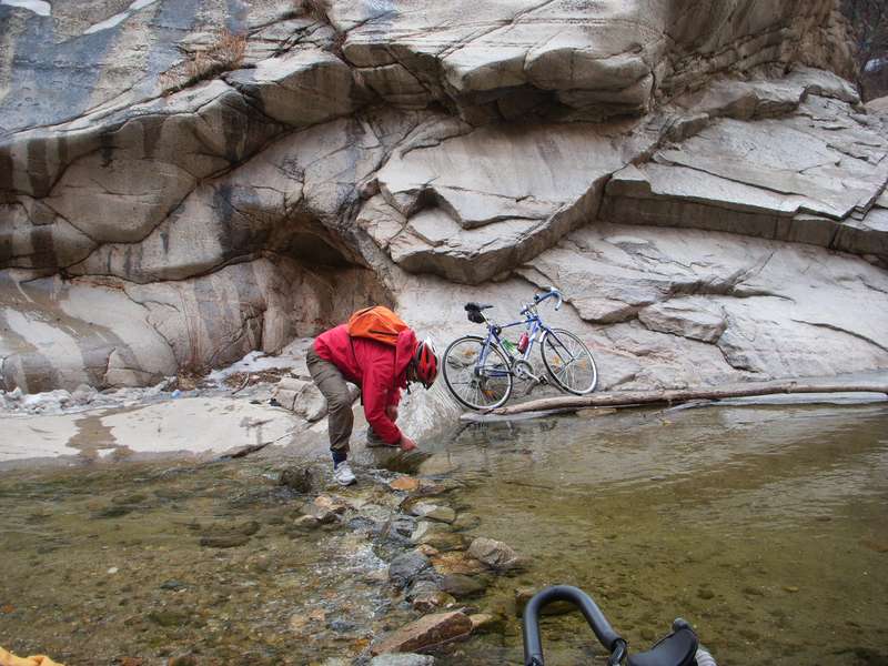 漂泊狼说他要过河拆桥
