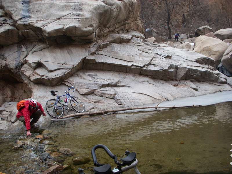 漂泊狼说他要过河拆桥