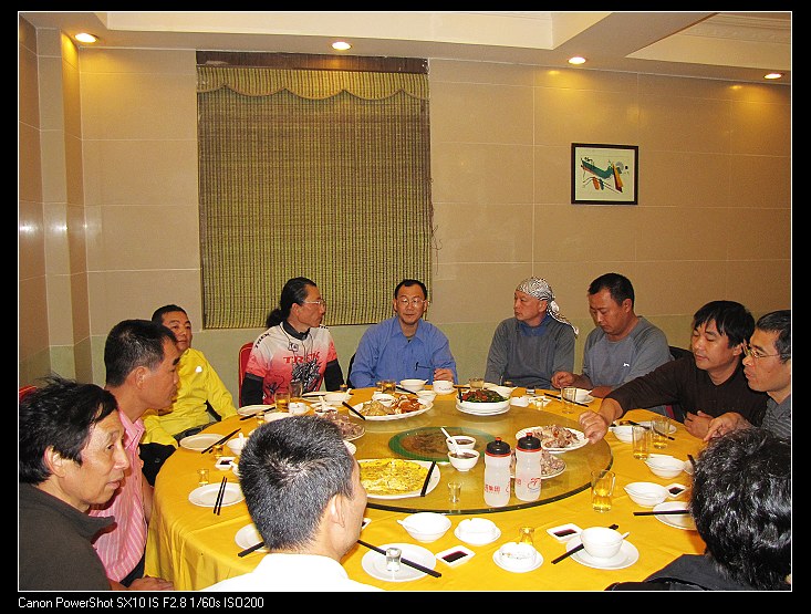 湛江车友为我们接风