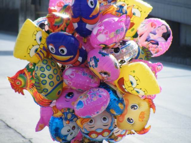 妖精：“我要个气球。”