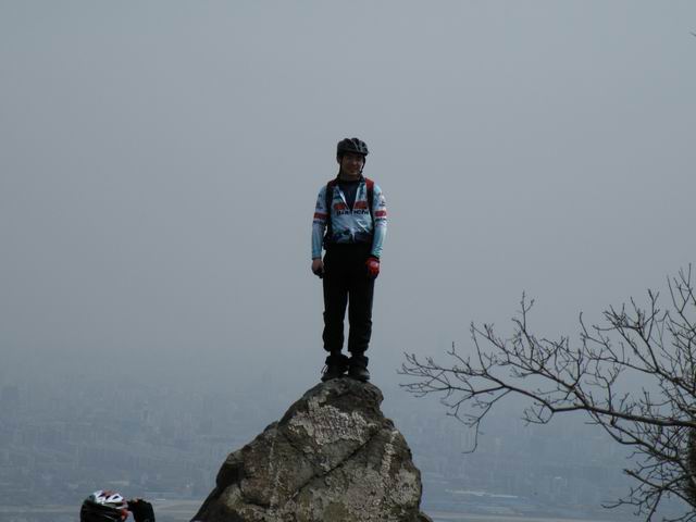 “rock,BOSS，答应不拖欠你薪水了~~~~~”