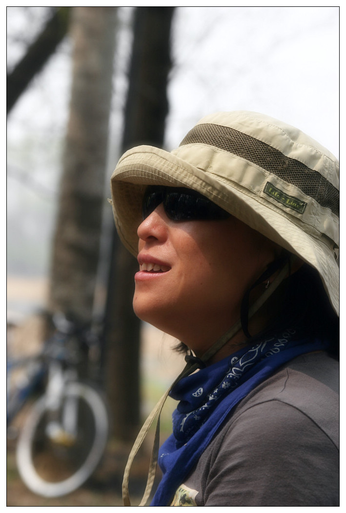 作家？艺术家？？