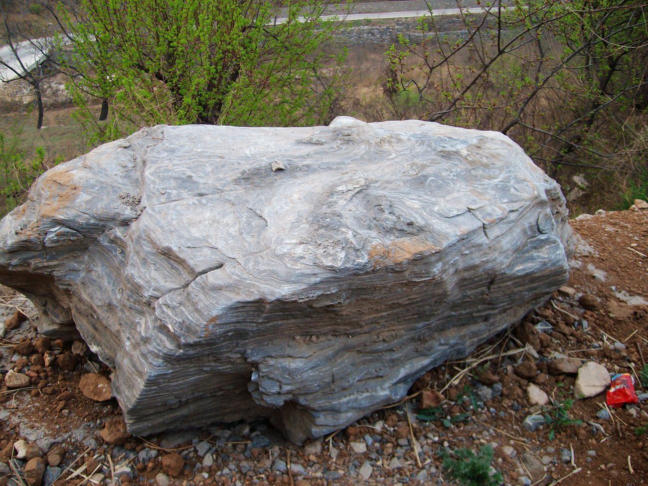 卧牛石好像是云一样