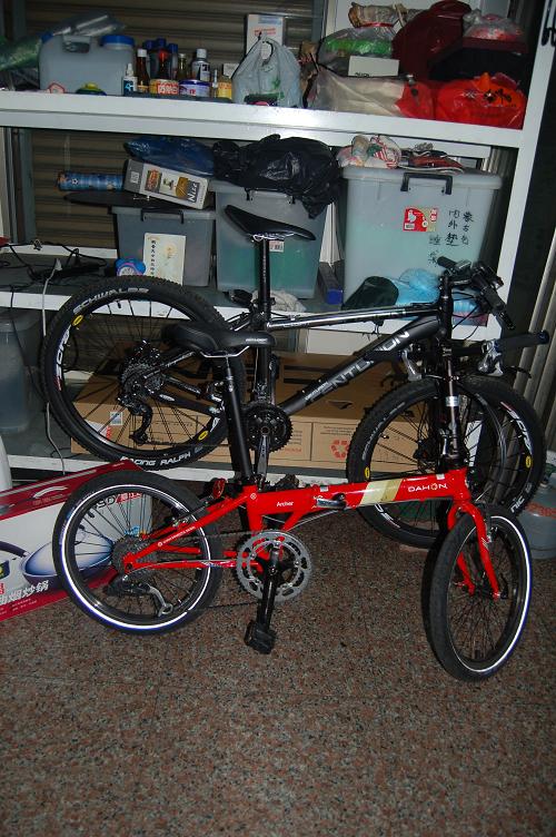 大寶小寶哥倆好