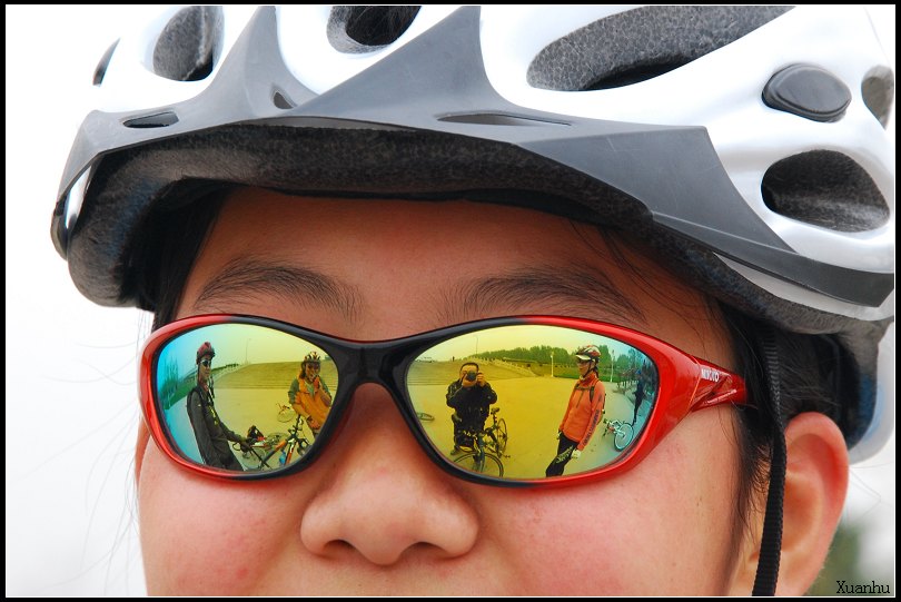 2、沙河大坝都在小拐童鞋眼镜里.jpg