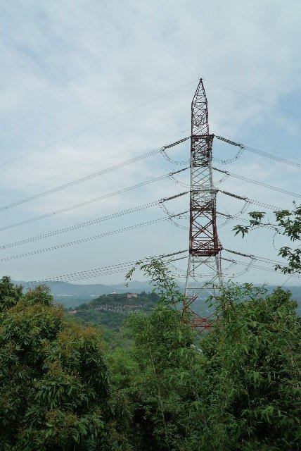 山上也有電塔