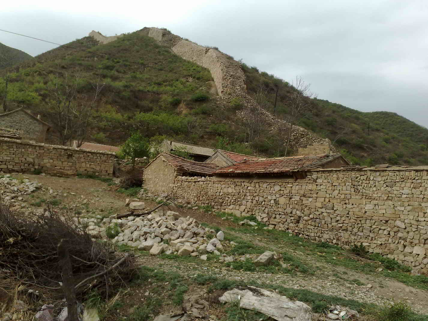 残垣断壁的长城