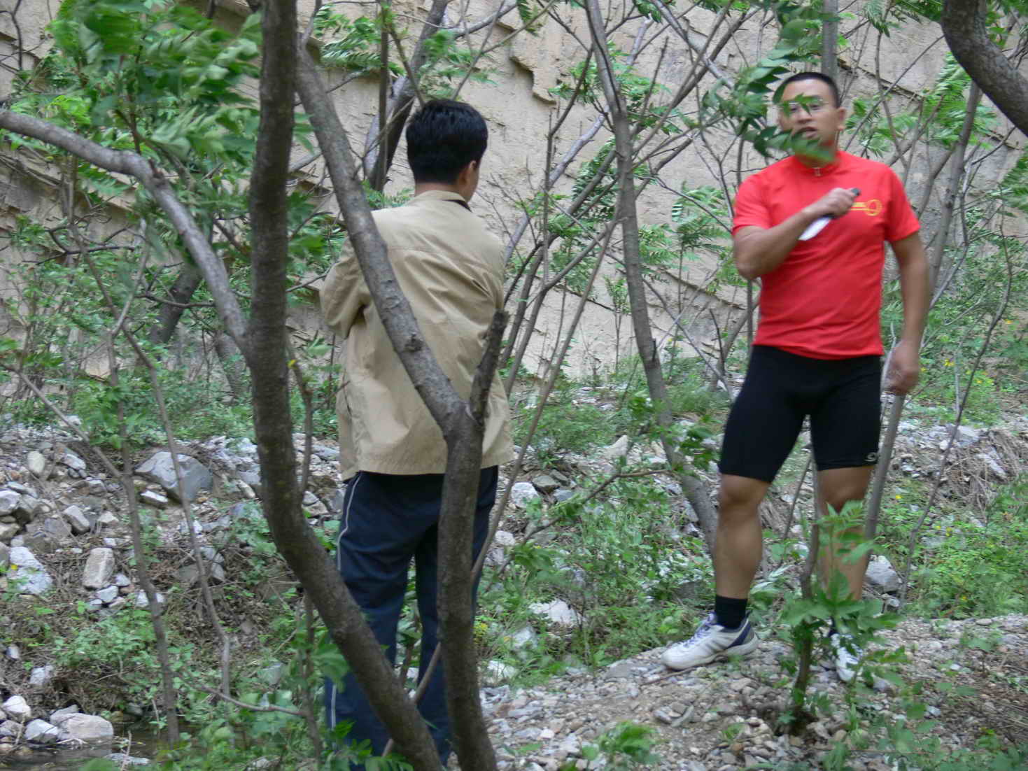 悍匪样子突显无疑