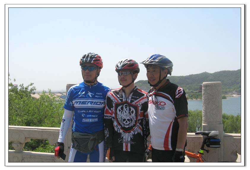 和Dvry大哥，石亮大哥合影