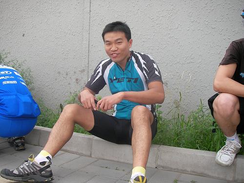 你是谁？谁是你？风云衰哥也~~