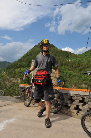 这张像被擒拿的对象