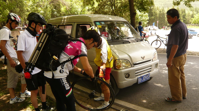 口水，小的特意给你上传的扎胎的照片