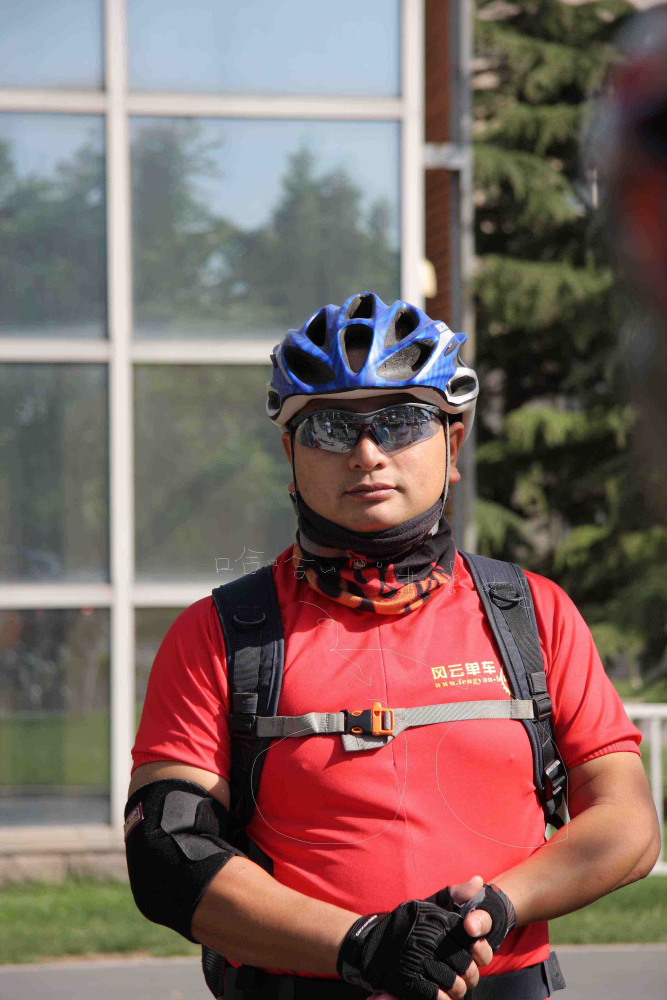 你在看什么？美女吗？