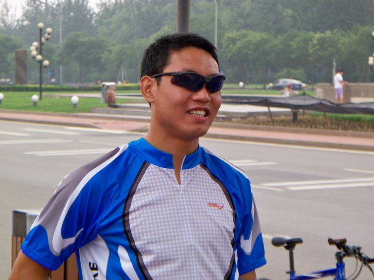 请该同学回帖，认识一下