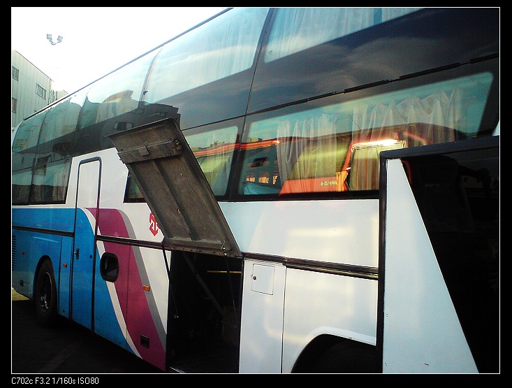 我坐的卧铺大巴，蛮舒服的