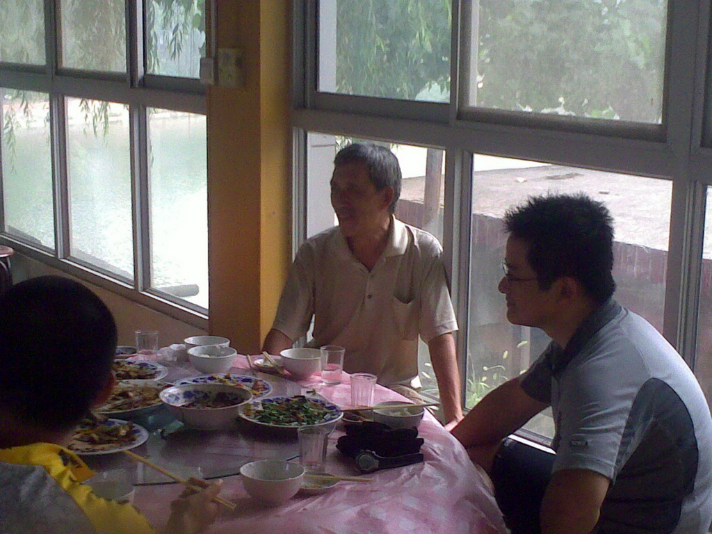 胸口碎大石和老贺