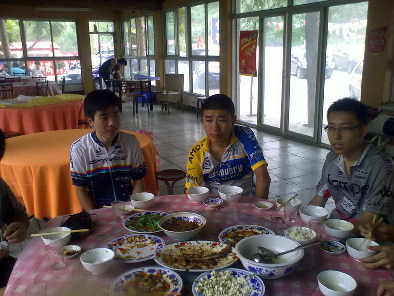 hubro   BOLL     呜鋶一