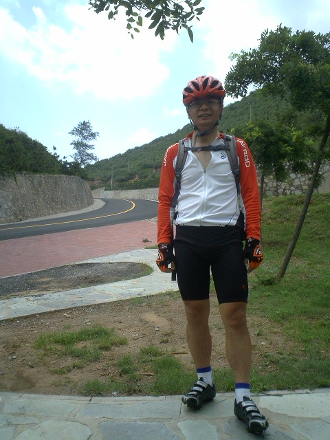 请让我叫您洪老师，忘了ID