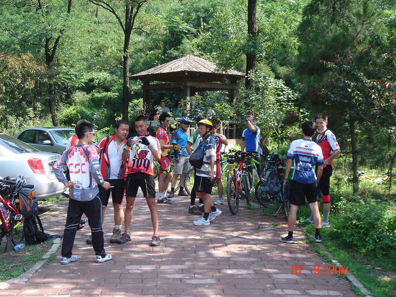 东方红隧道小息