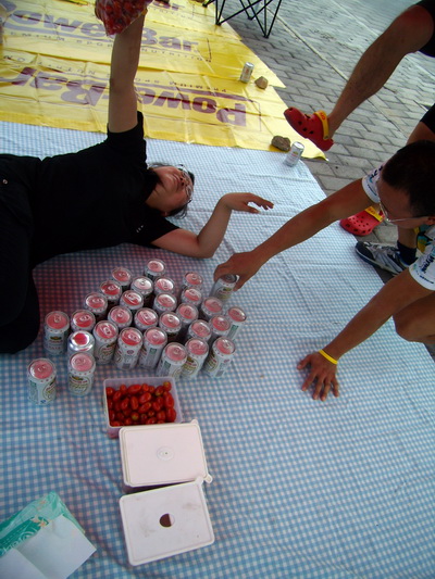 有人抢啤酒了！！