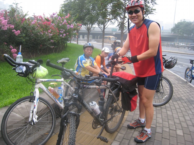 早晨7：00在健翔桥下集合