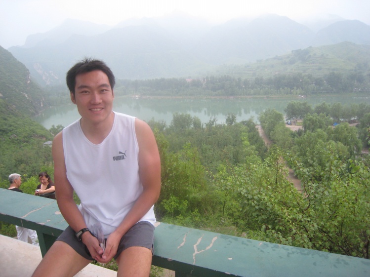 在半山腰的小亭子