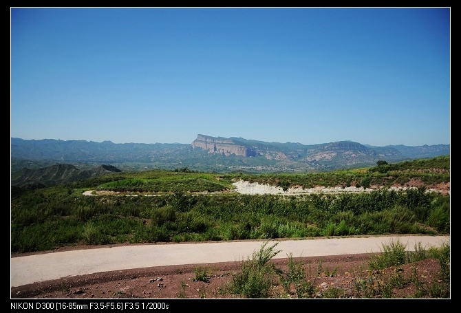 下山就是后城镇了