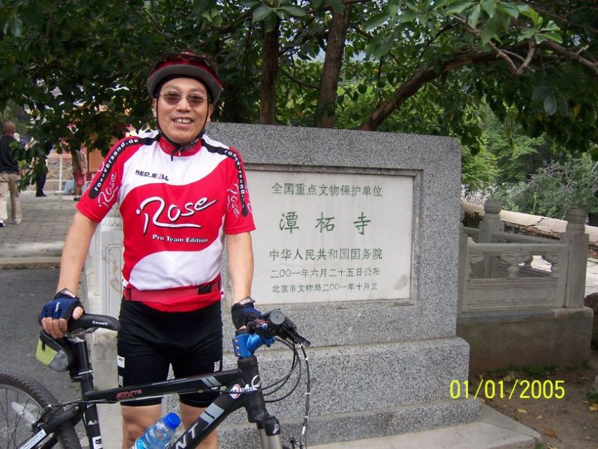 半年骑了6000多KM的退休警察叔叔.