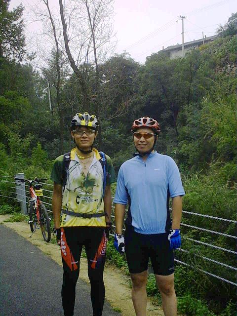 愚木和百事小子是7.18东大高俺的骑友