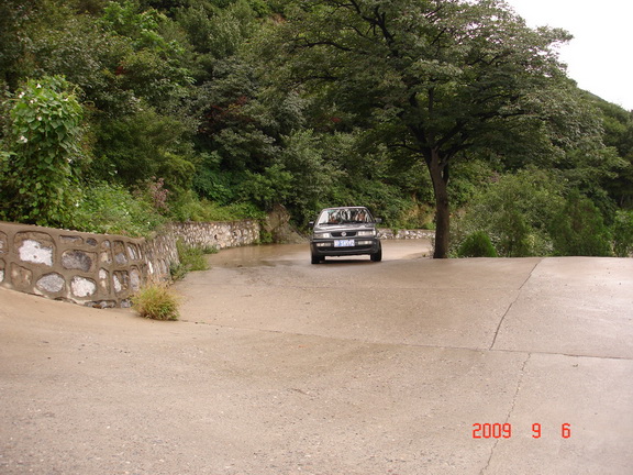 呼啸着来了辆捷达