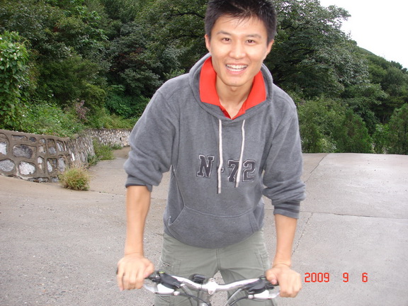 爬坡王冲坡速度太快，眨眼到眼前了。