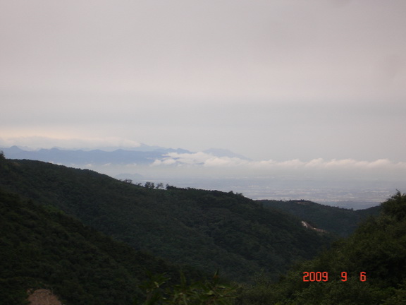 我们的高度在云彩之上