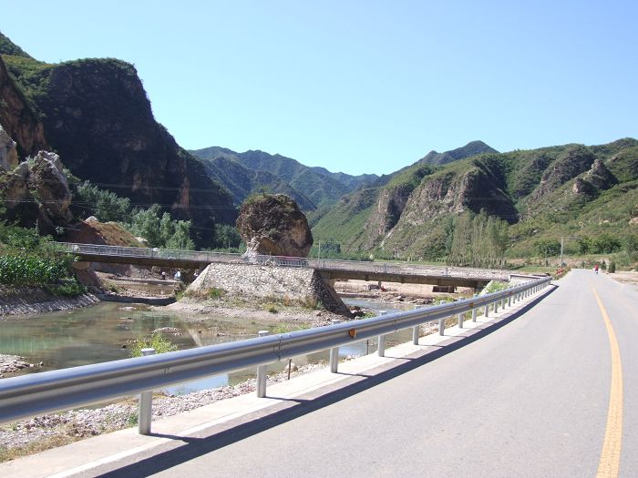 2009_0912延庆山水百里画廊0435.jpg