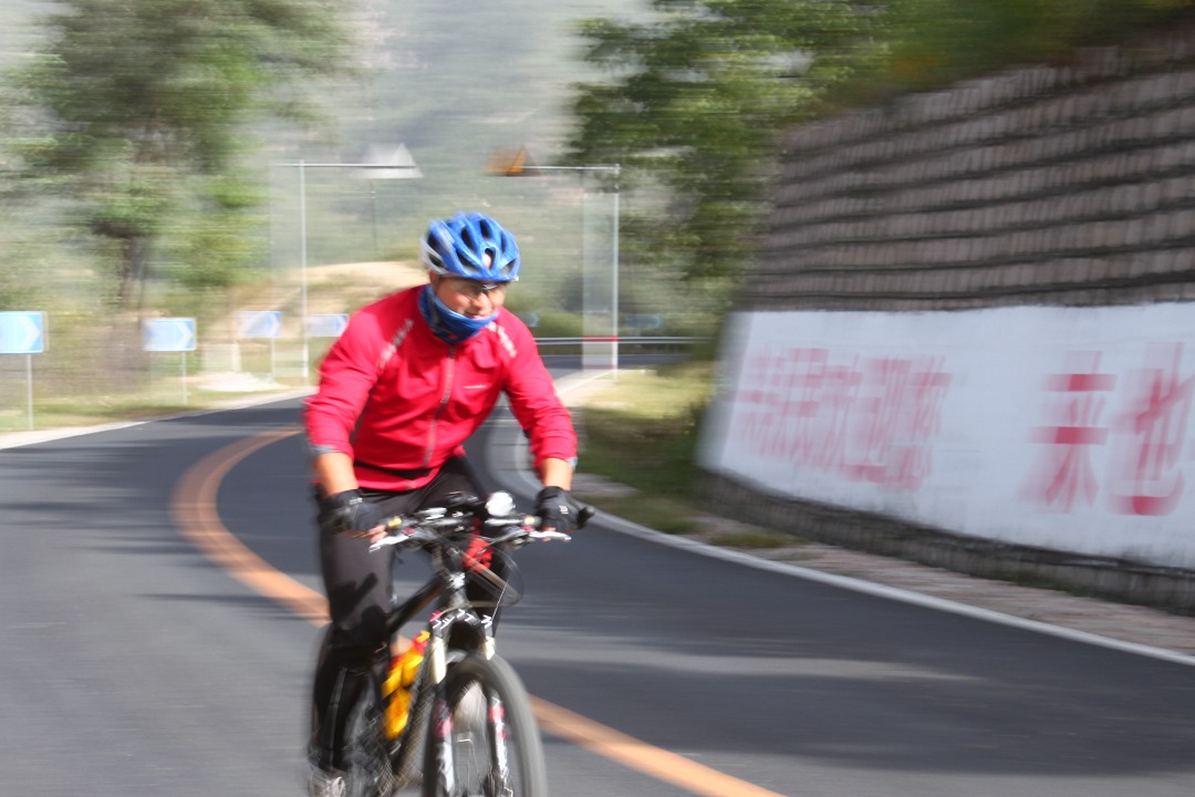 领导的风采---风驰电掣啊
