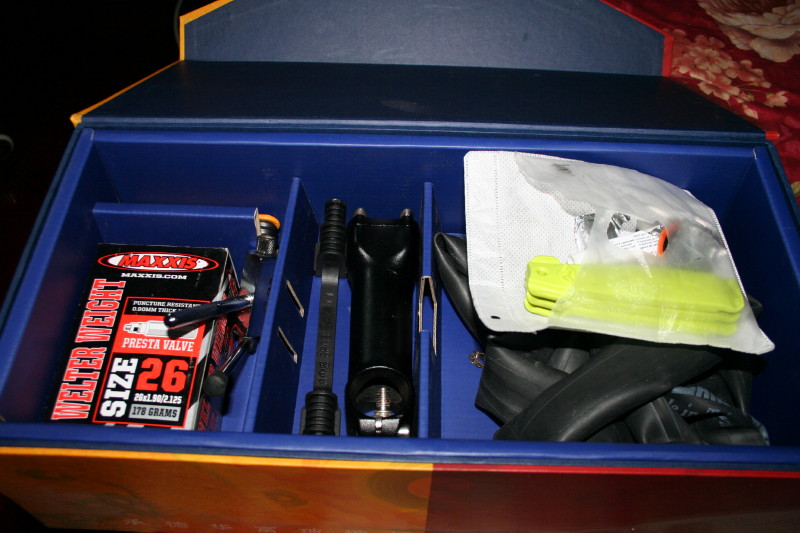 IMG_ 更换外胎及天津败物0001.jpg