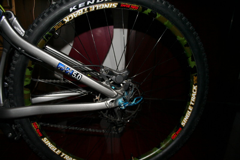 IMG_ 更换外胎及天津败物0012.jpg